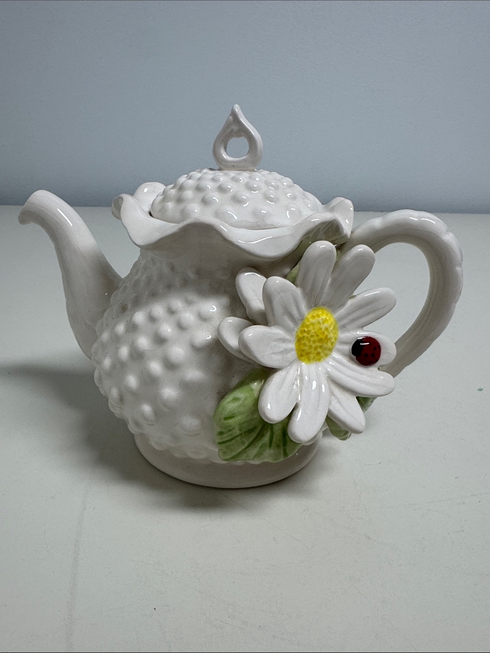 Cracker Barrel White Ceramic Daisy Teapot with Ladybug Accent
